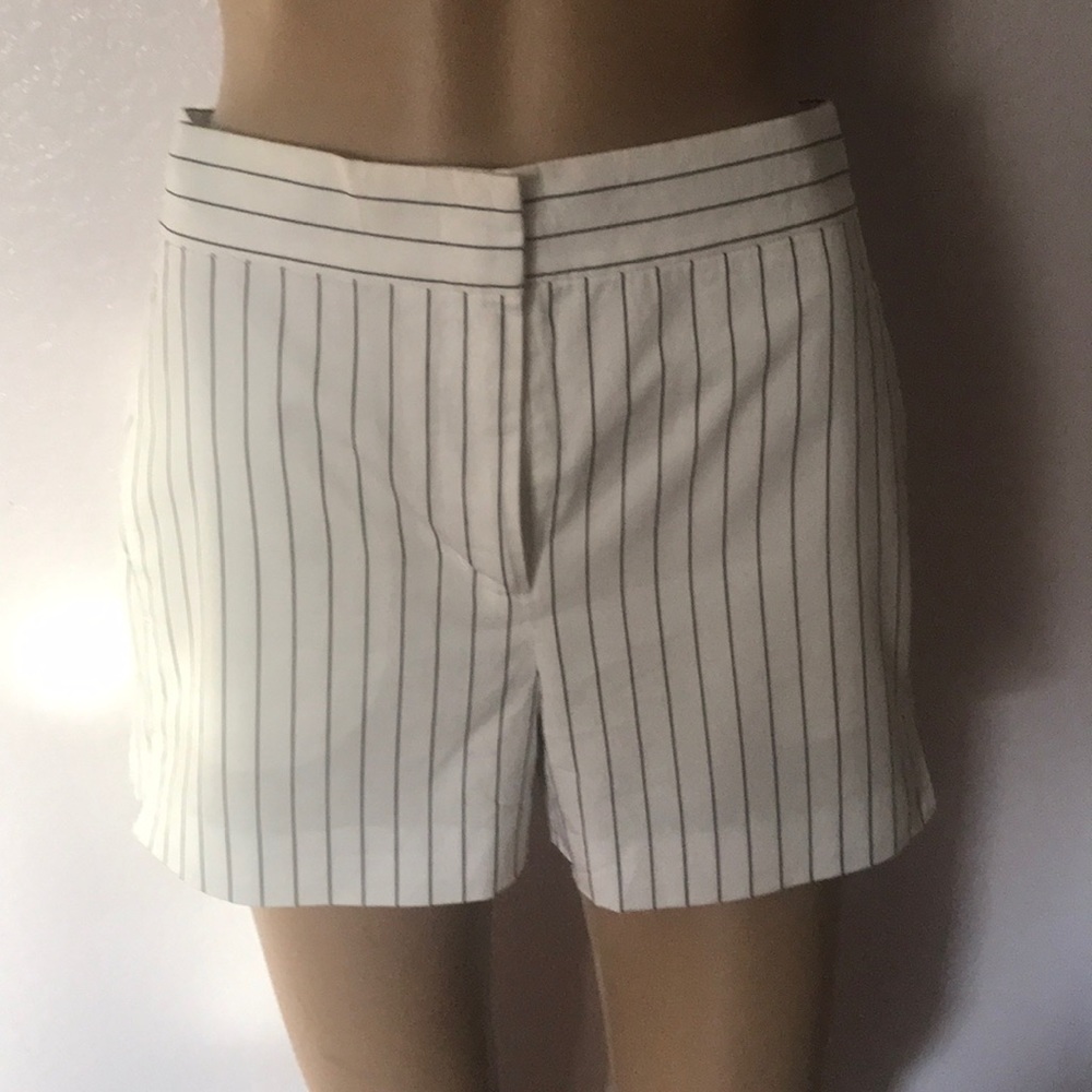 Women”s short